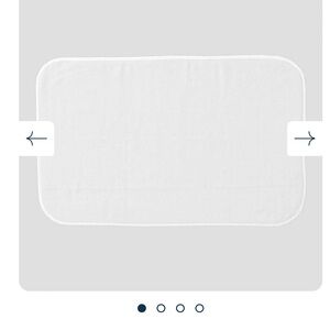 Weezie Signature Bath Mat “Caro”
